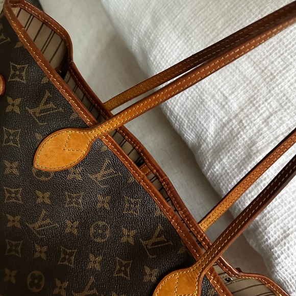 Louis Vuitton Neverfull - Picture 5 of 7